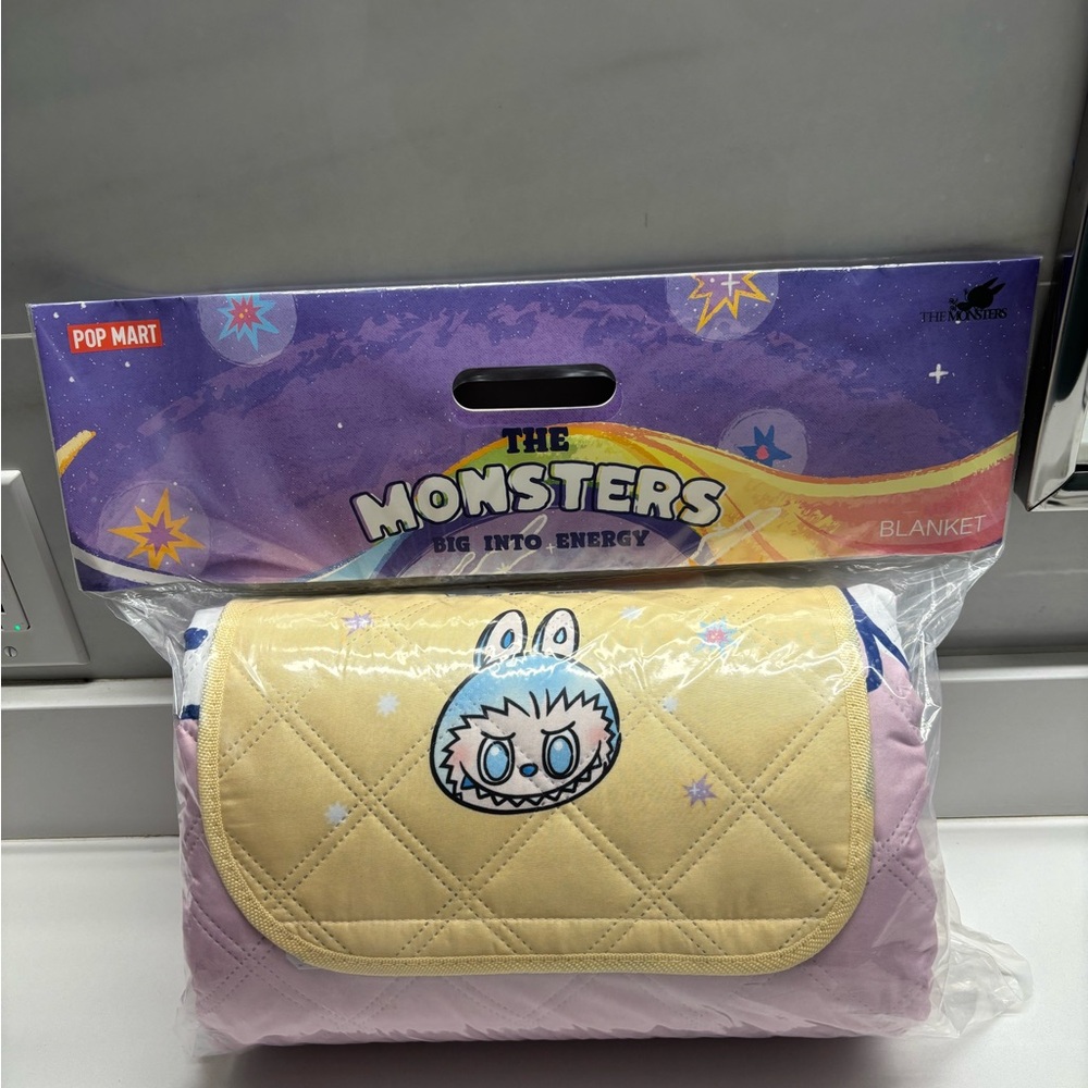 Labubu Quilted Blanket - PopMart Big Into Energy Labubu - Limited Edition